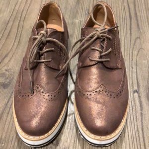 ShoeDazzle bronze Oxfords